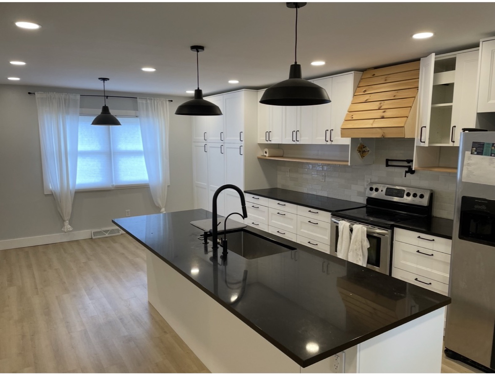 The finished remodeled kitchen